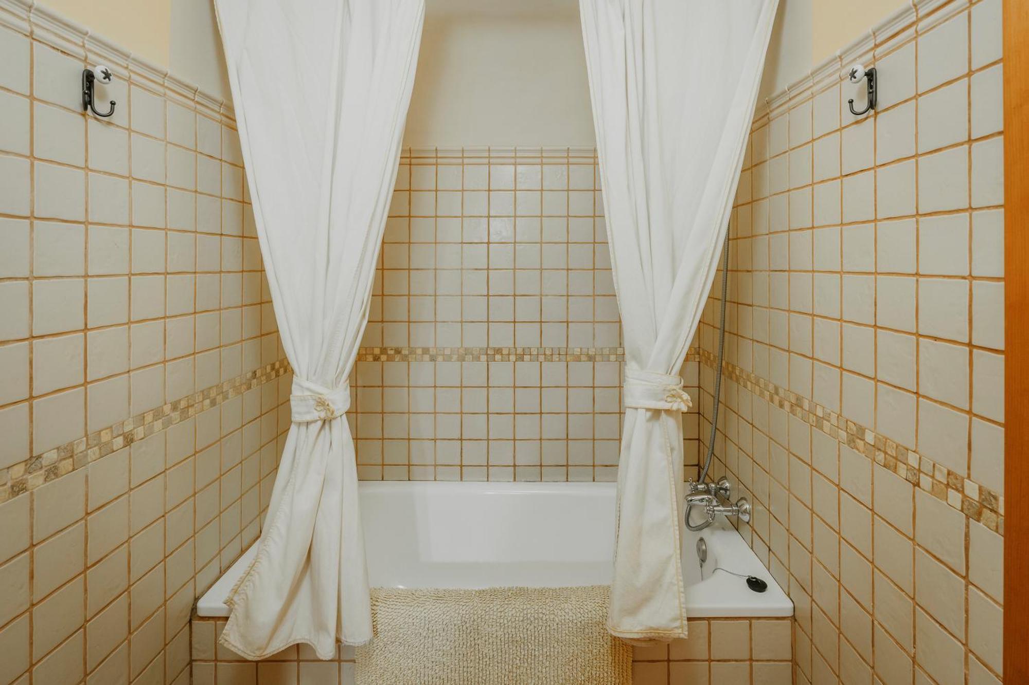 La Estacion De Rabanera Guest House Rabanera del Pinar Ngoại thất bức ảnh