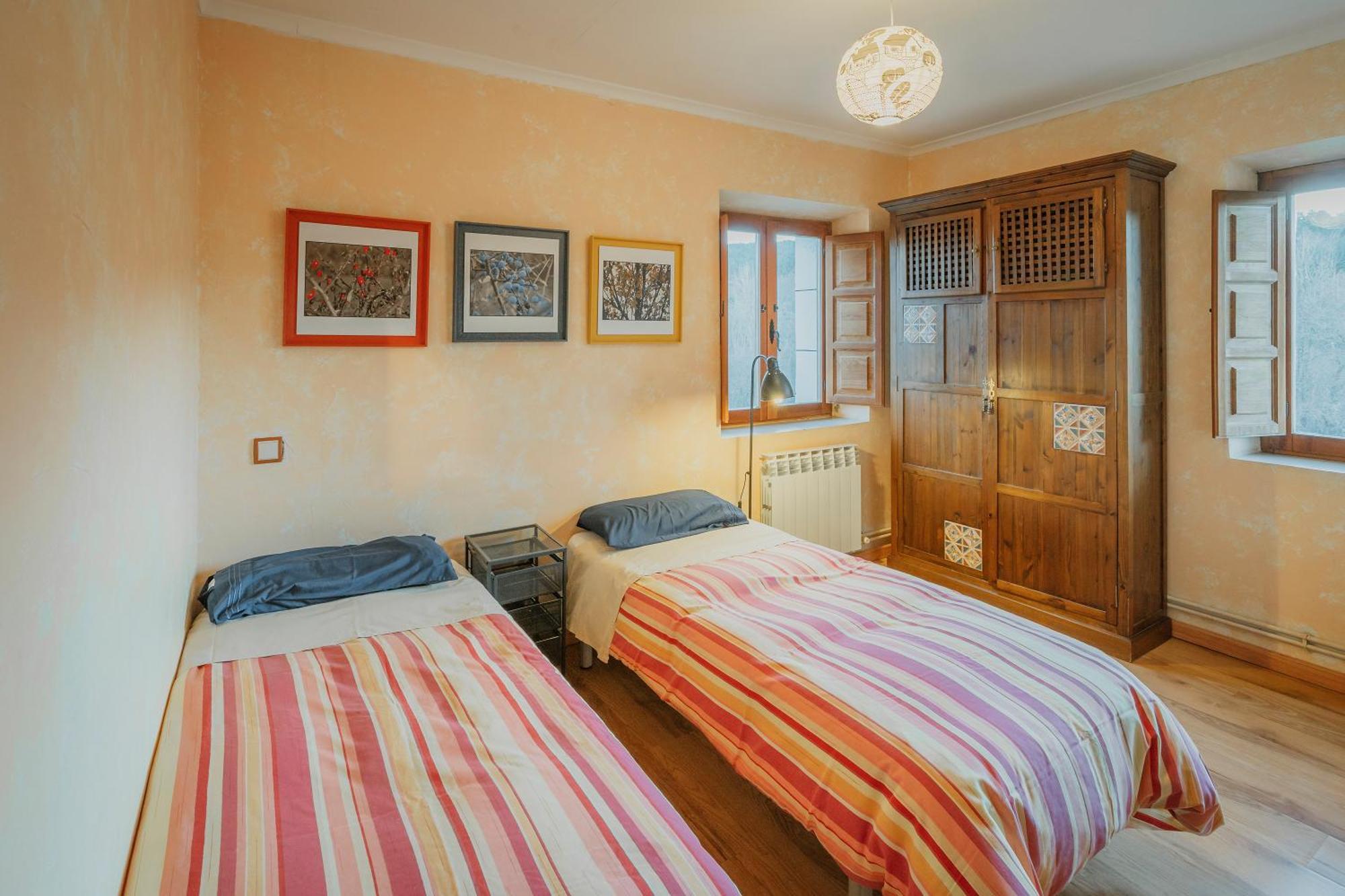 La Estacion De Rabanera Guest House Rabanera del Pinar Ngoại thất bức ảnh